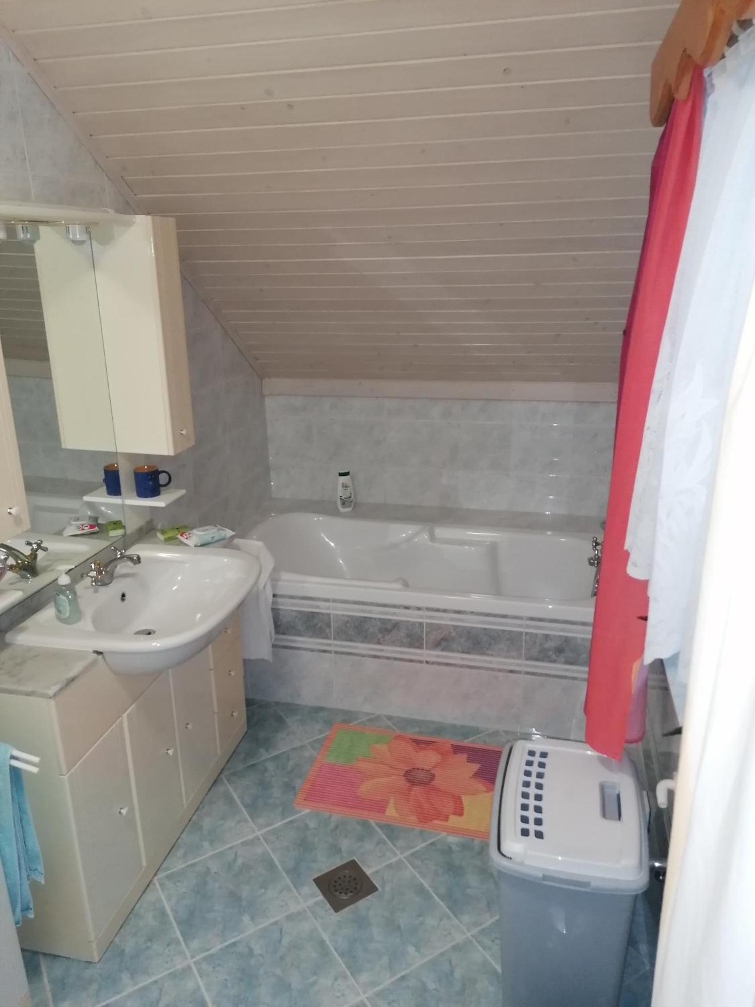 Apartma Cvrsta Trojka Jesenice Ngoại thất bức ảnh